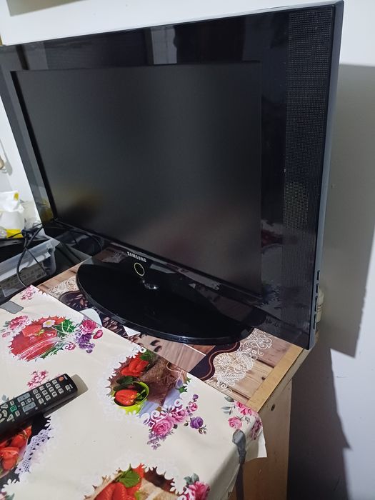 Vând televizor samsung