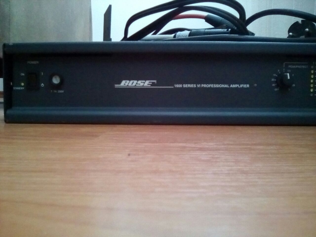 Amplificator BOSE 1600 PROFESIONAL