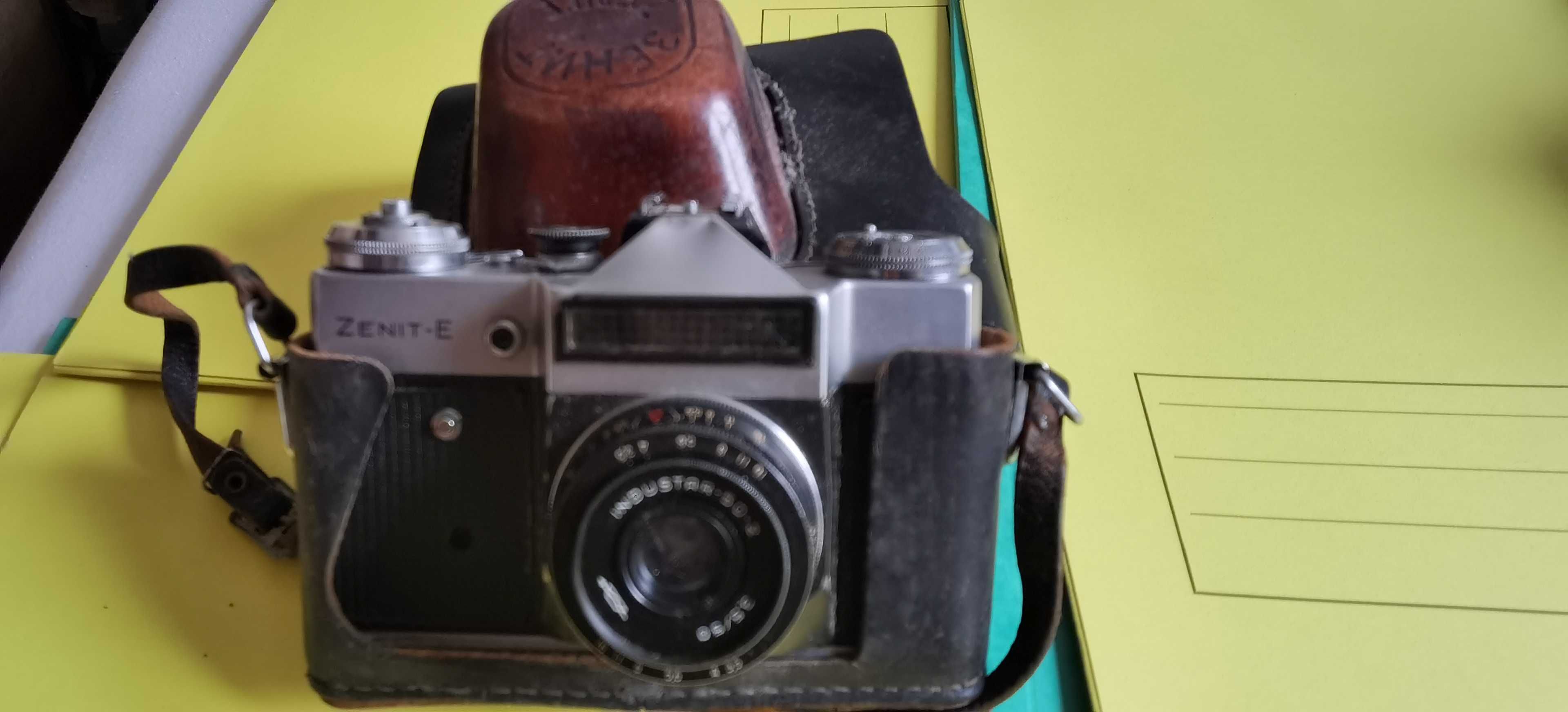 Aparat foto vintage Zenit