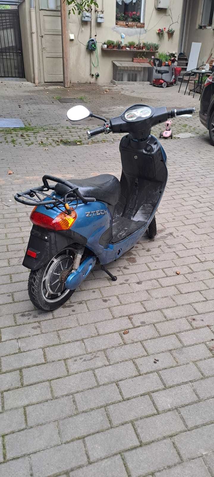 Vand Scooter electric