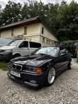 BMW E36 318 is pisică