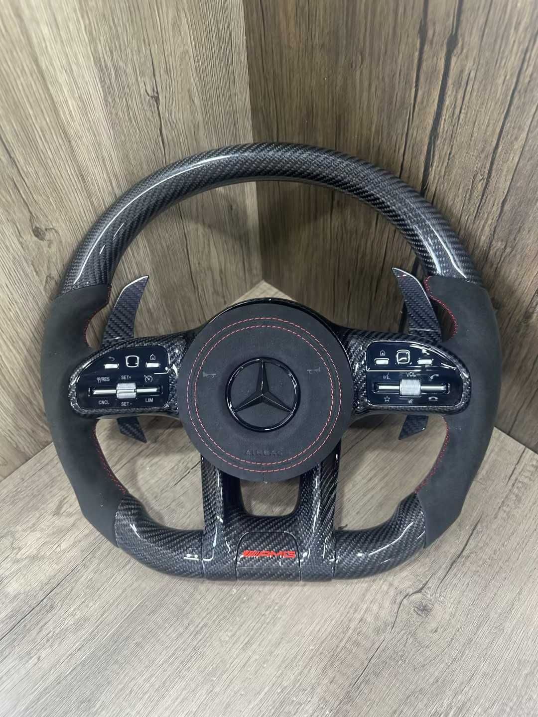 Mercedes Custom Спортен Волан – Персонализиран Дизайн!