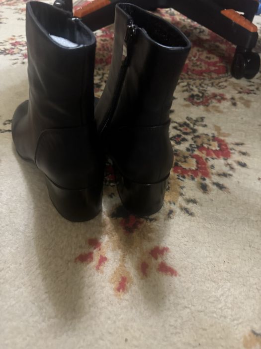 Ботинки коженые