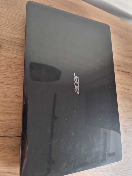 Acer Aspire E1 поправен и подобрен