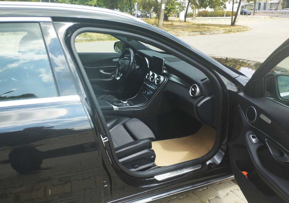 Mercedes-Benz C 300 HYBRID