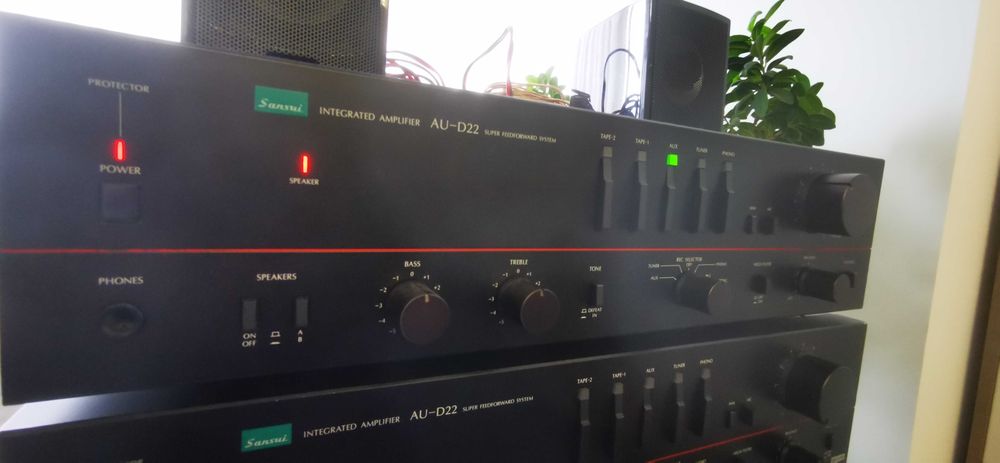 Vand amplificator Sansui AU-D22