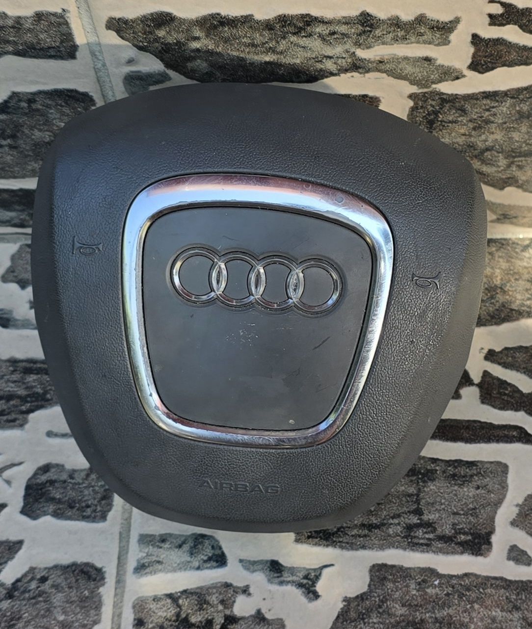 Volan Audi A6 4F facelift în 3 spițe cu airbag inclus