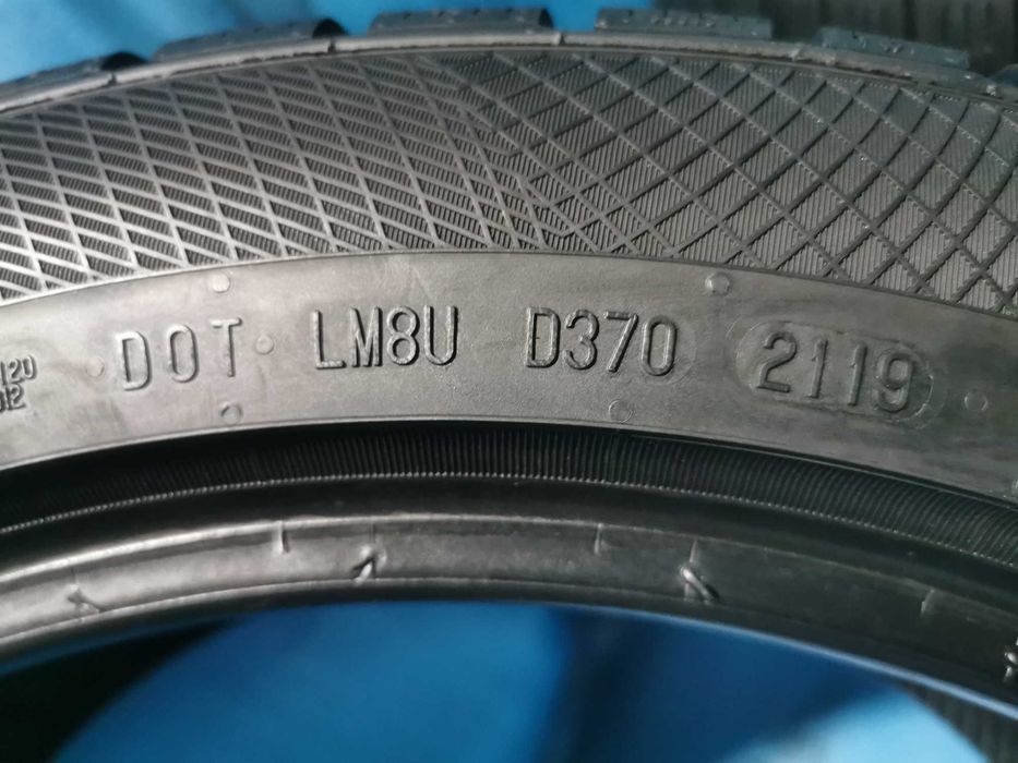 245 45 18 continental runflat m+s 4 buc