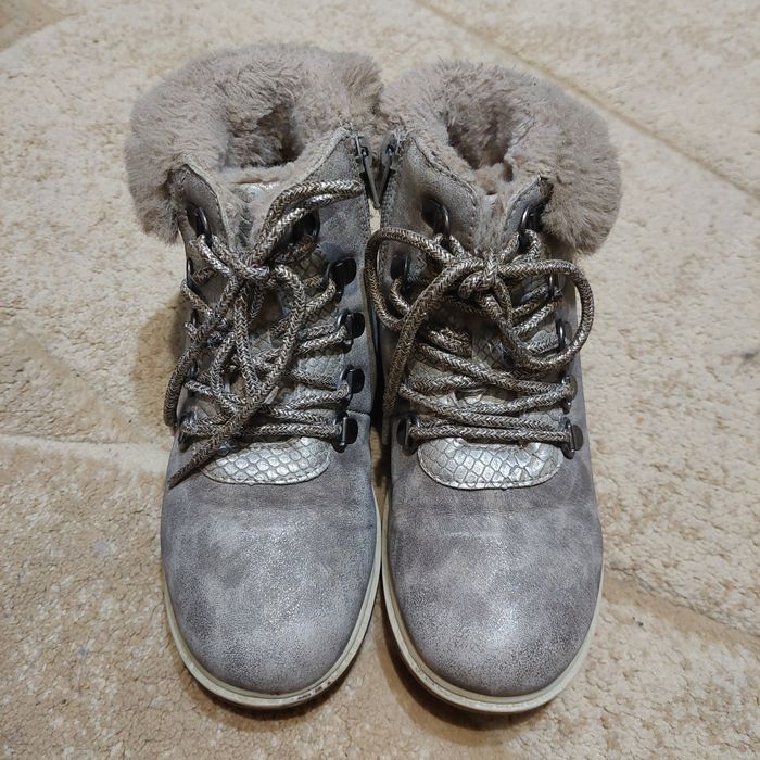 Ghete piele aurii fetite M31