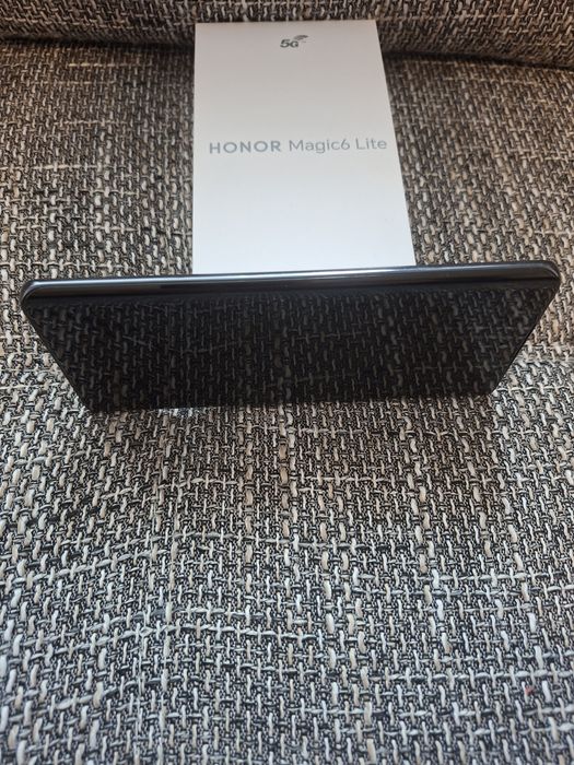 Vând honor magic 6 lite
