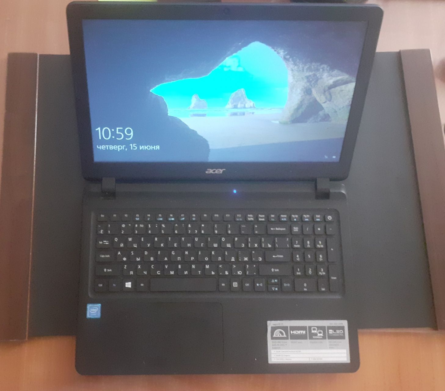 Notebook Acer sotiladi xolati zo'r