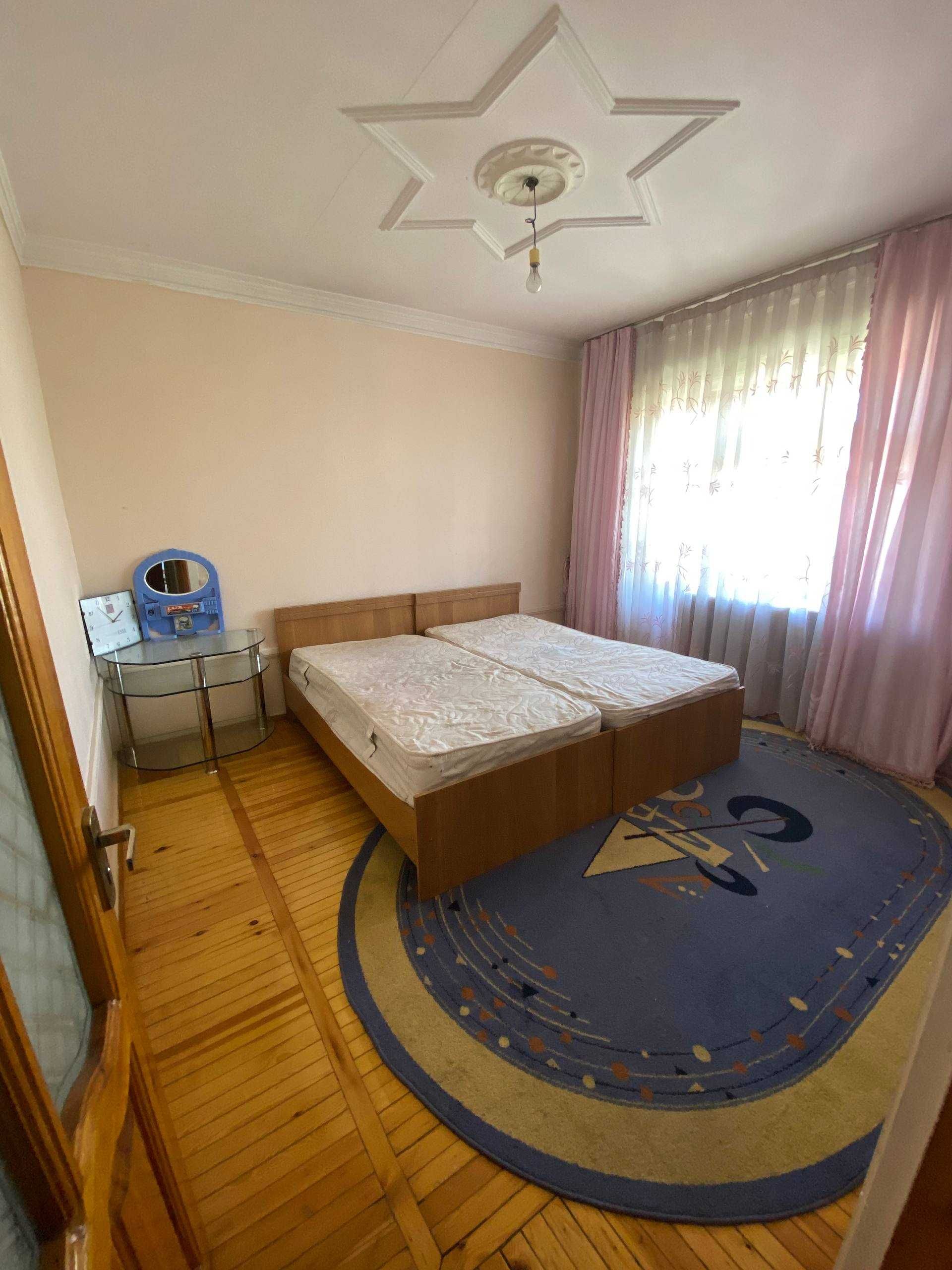 Yunusobod 18 kv "chayka" yaqinida joylashgan 3-xonali kvartira ijara