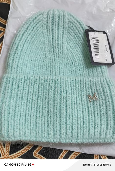 Продам новую шапочку из англры