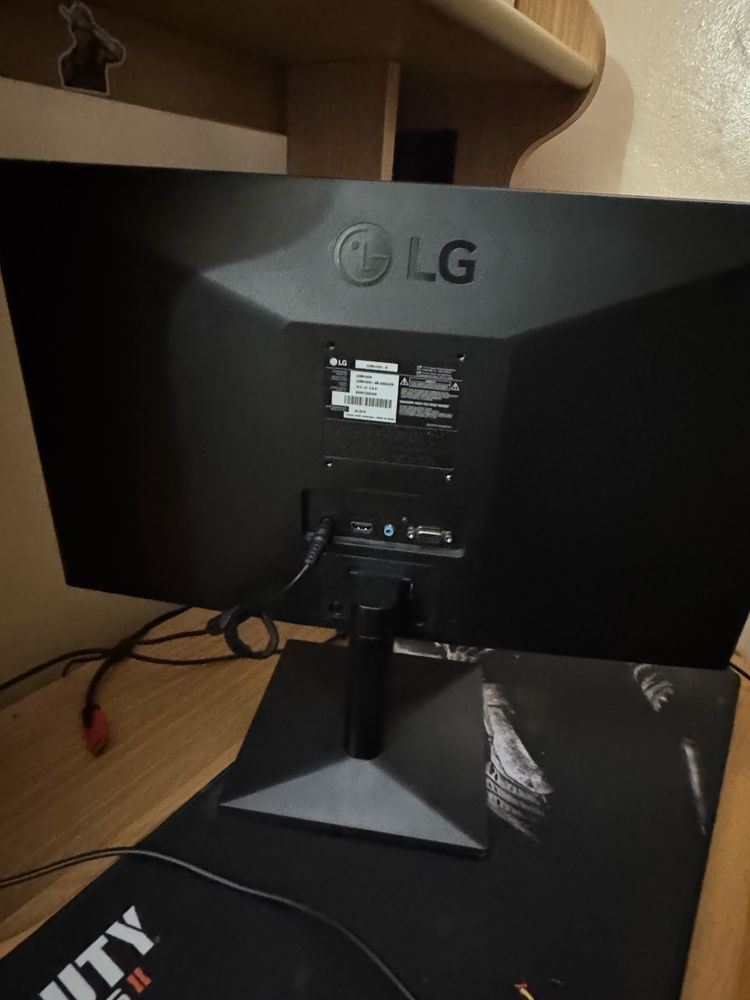 Продаю монитор LG 22 диогональ с блоком питания