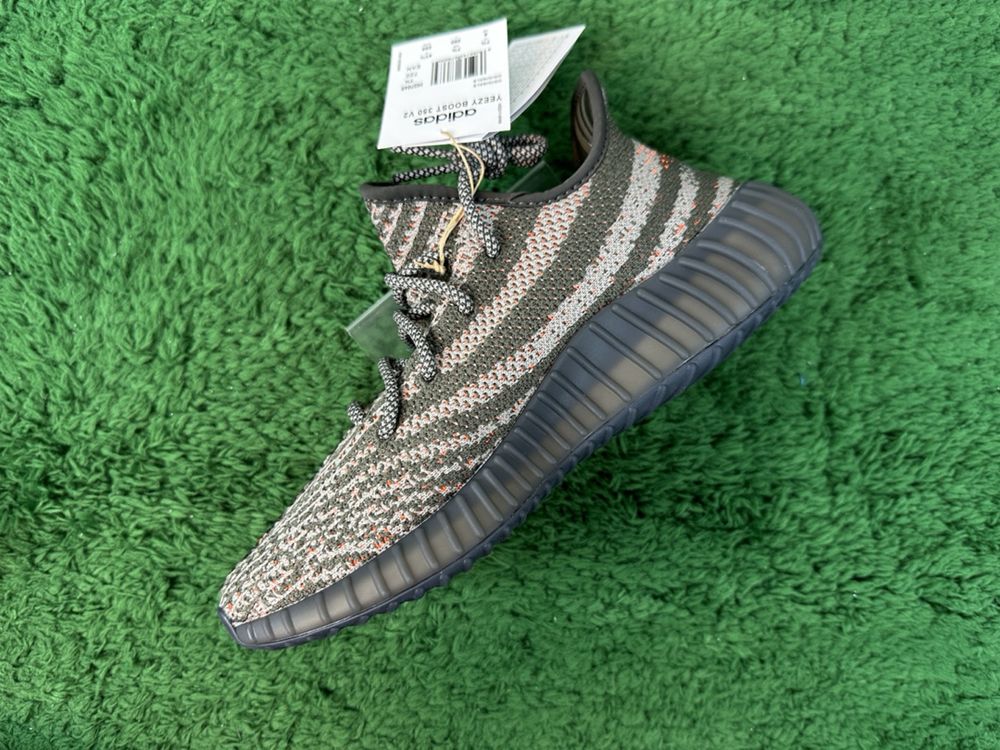 Yeezy Boost 350 V2 Beluga