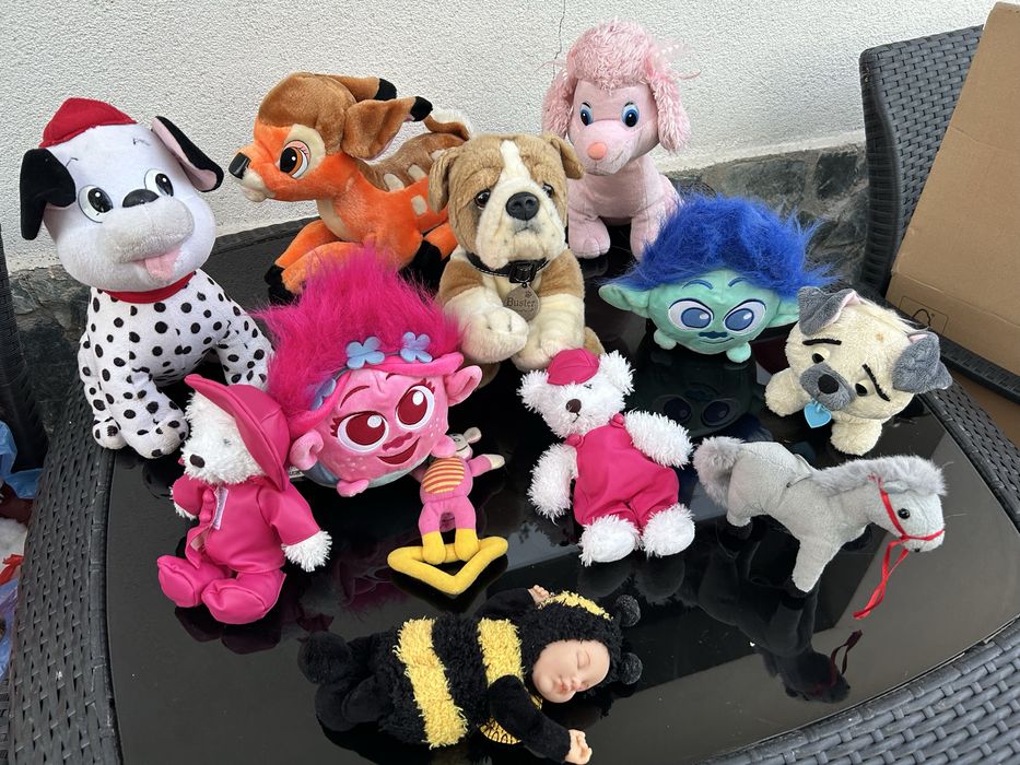 Plusuri diferite dimensiuni