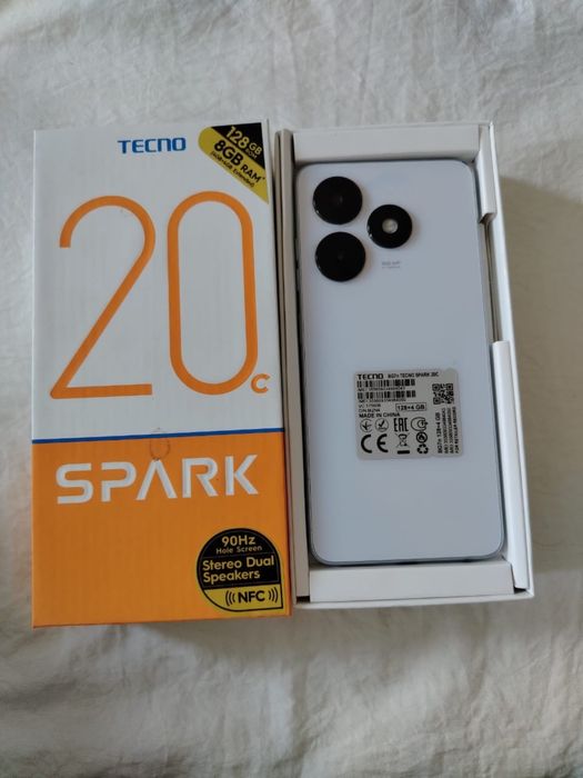Техно Спарк 20с телефон