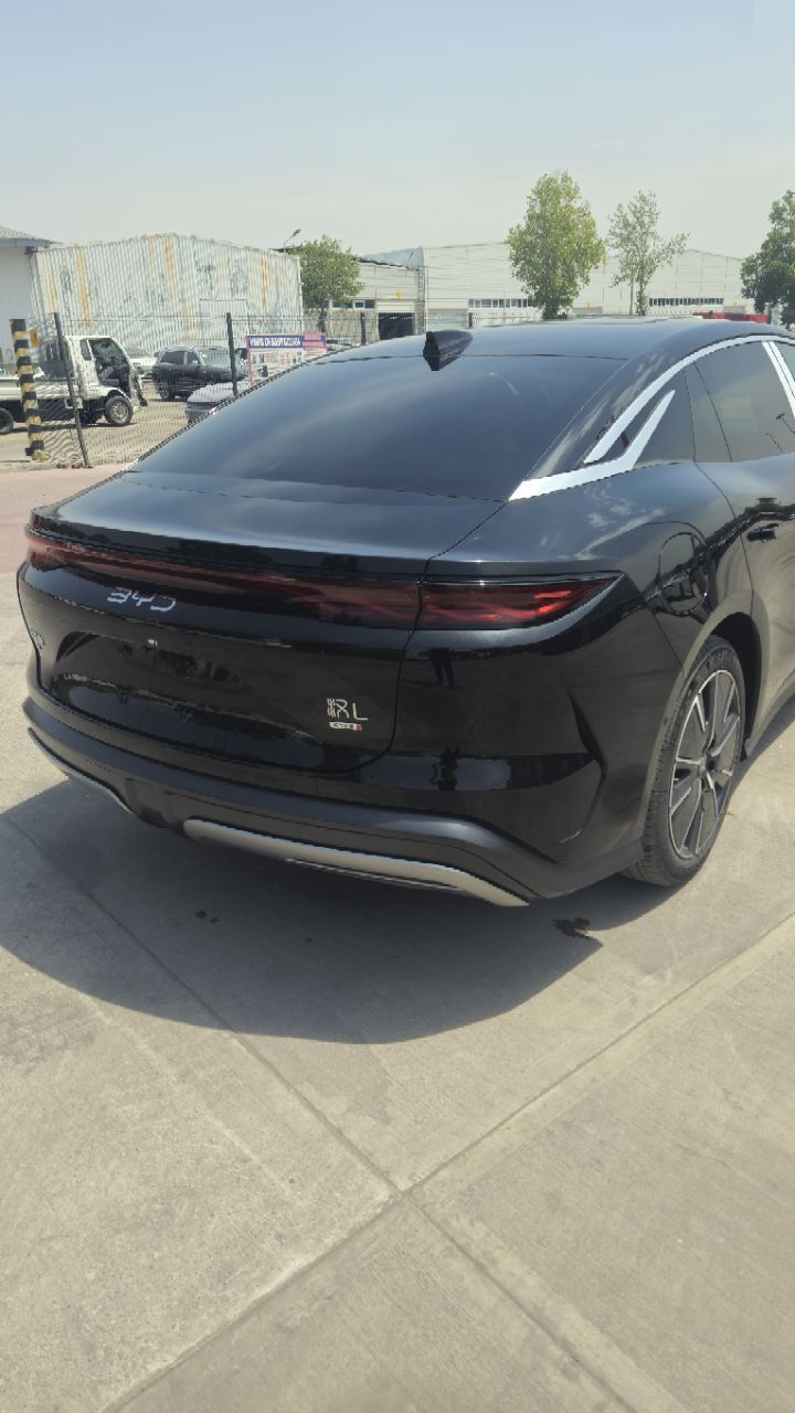 BYD Han L flagship,  701km!