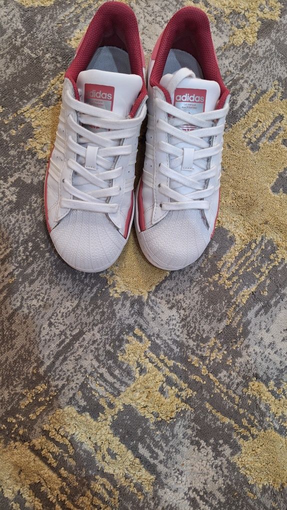 Adidași adidas mărimea 36