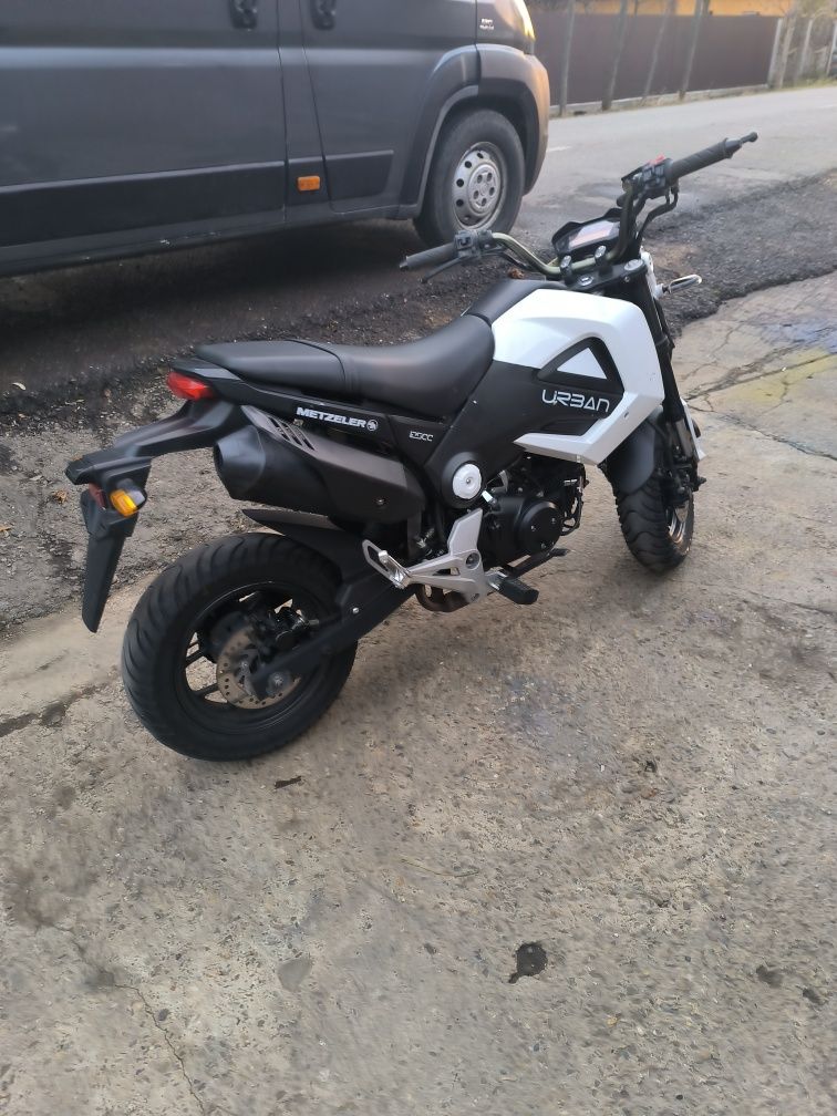 Moto 125 urban(honda), variante!