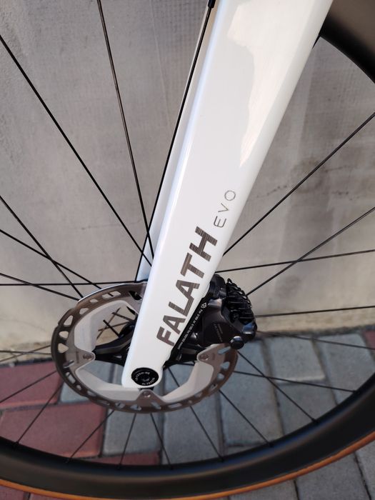 Cursiera Shimano di 2, Full carbon,Ultegra 2x12-model nou