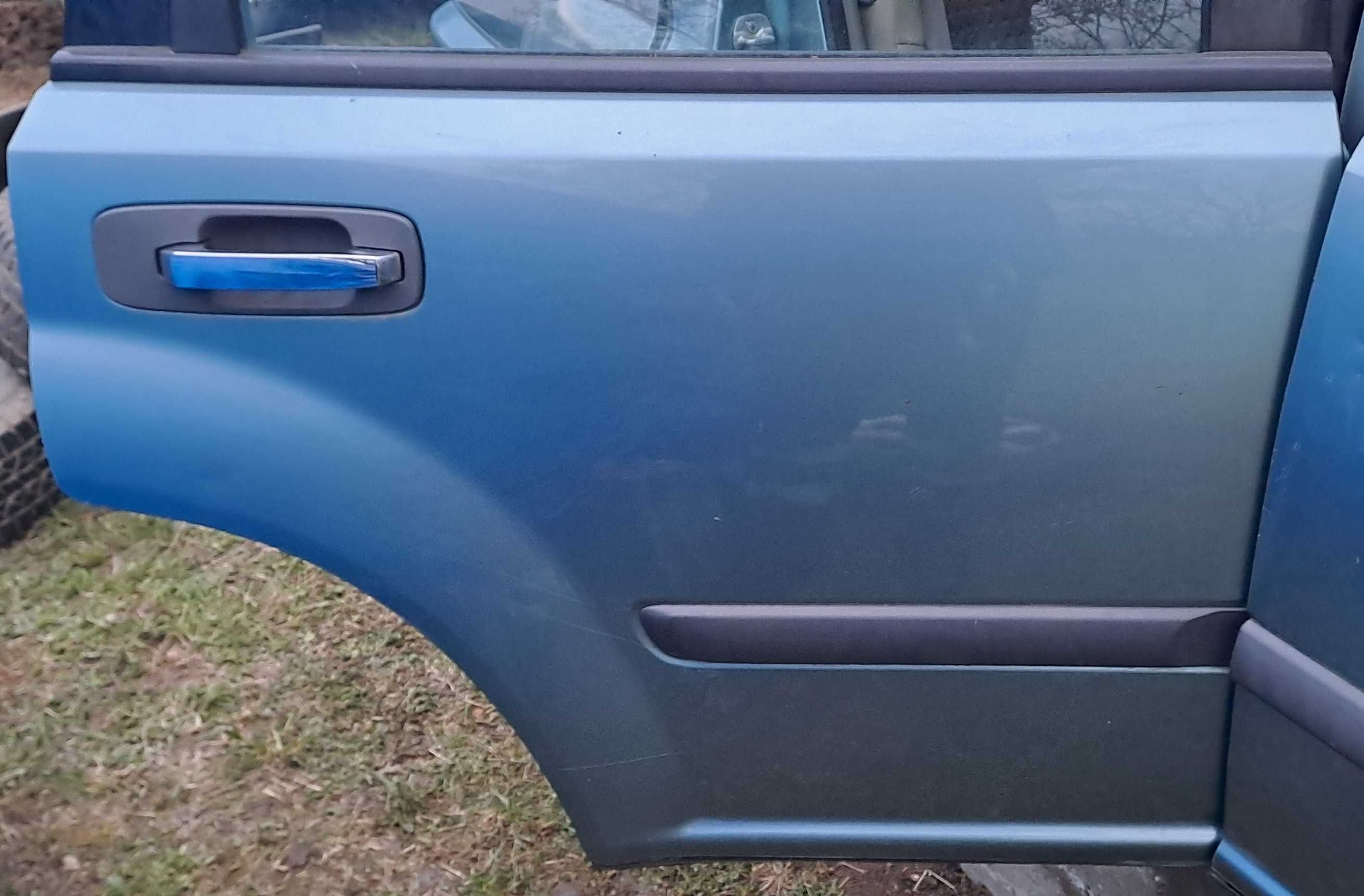 Врати / врата/  предни и задни NISSAN X-TRAIL  2.5I 165к.с 2003-2007Г