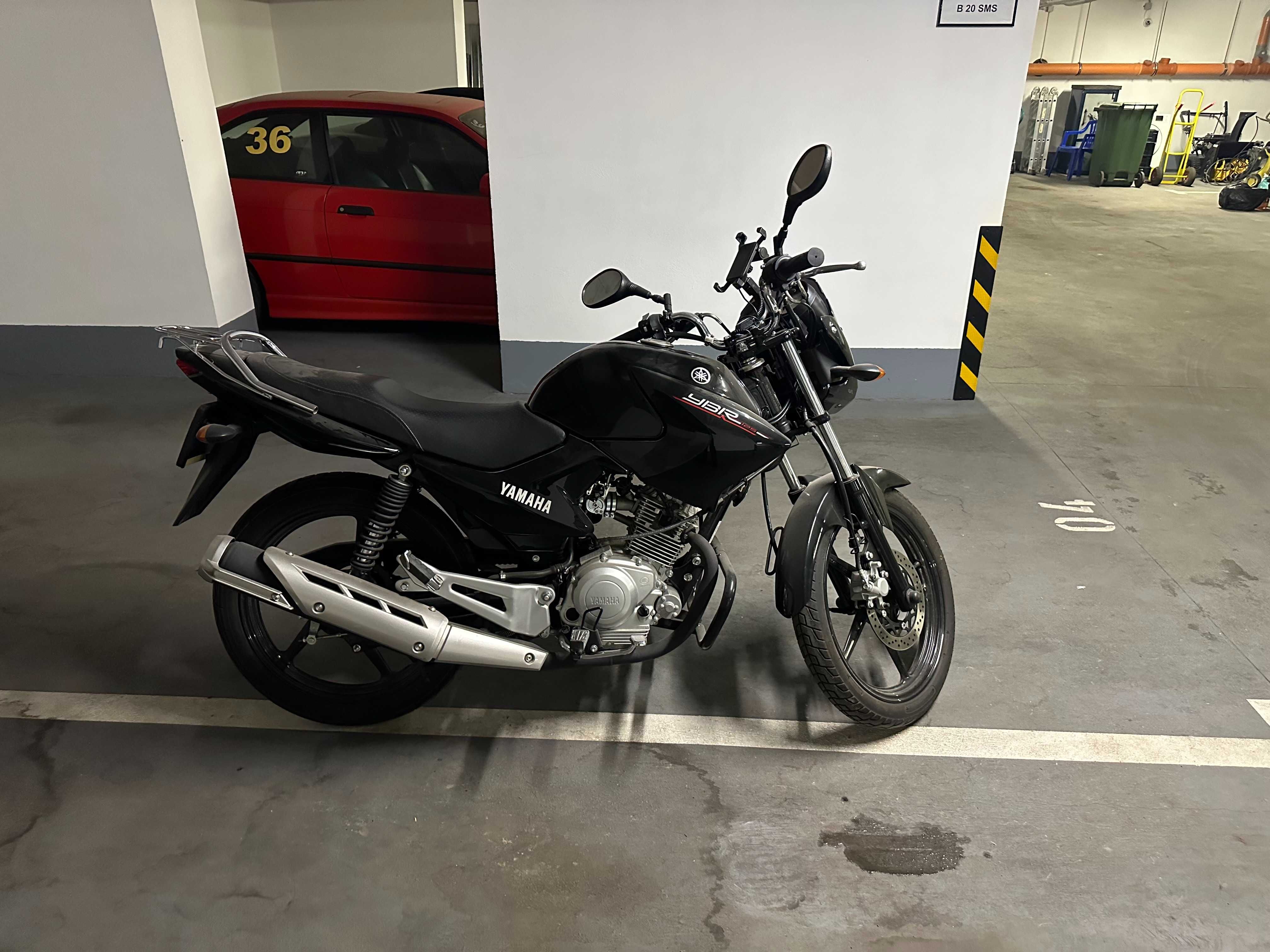YAMAHA YBR 125 cc, 420 KM