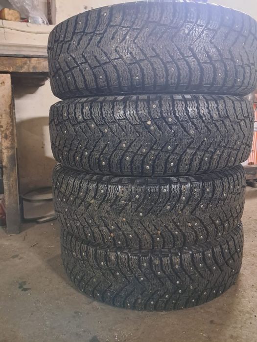 Продам зимние шины