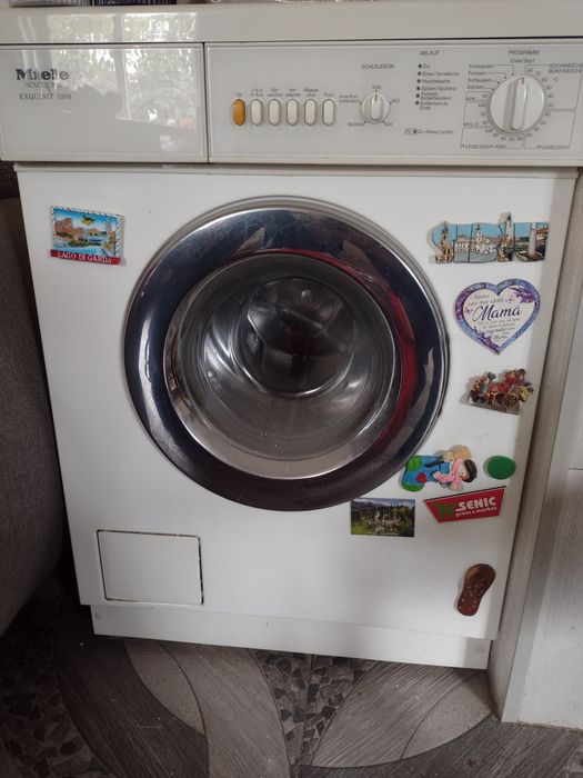 De vânzare mașină de spălat și uscător de haine Miele