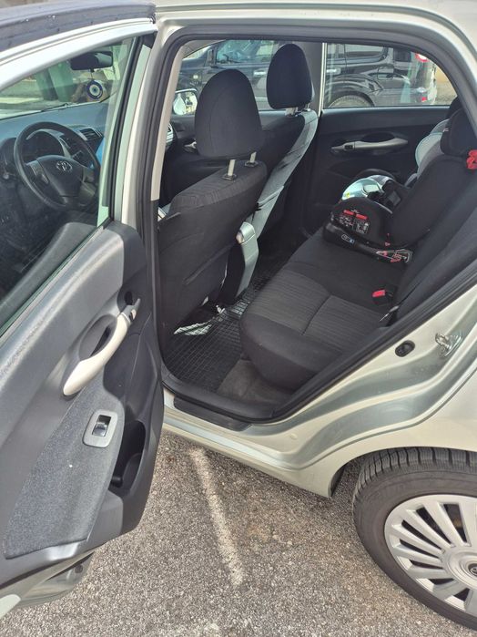 Toyota Auris 1.4D 90ps