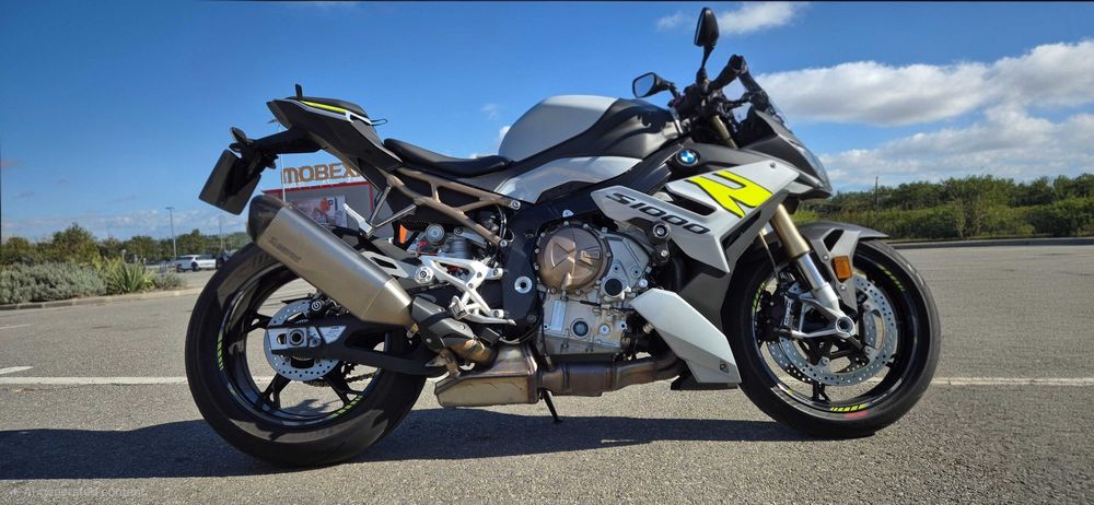 Moto NAKED BMW S1000R 2022