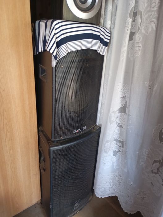 De vânzare 2 boxe ff bune