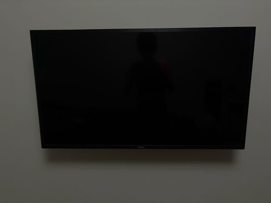 Телевизор samsung