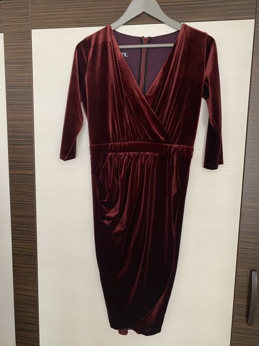 Rochie petrecuta din catifea culoare marsala