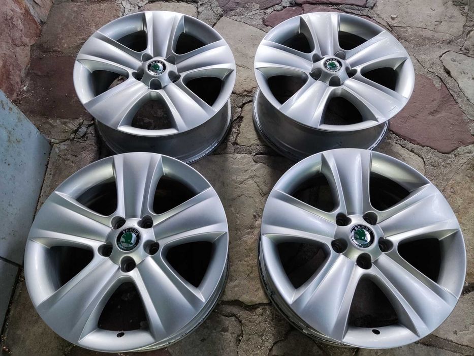 Skoda 17 цола 5х112 оригинални лети джанти Шкода 5x112 7х17 ЕТ45
