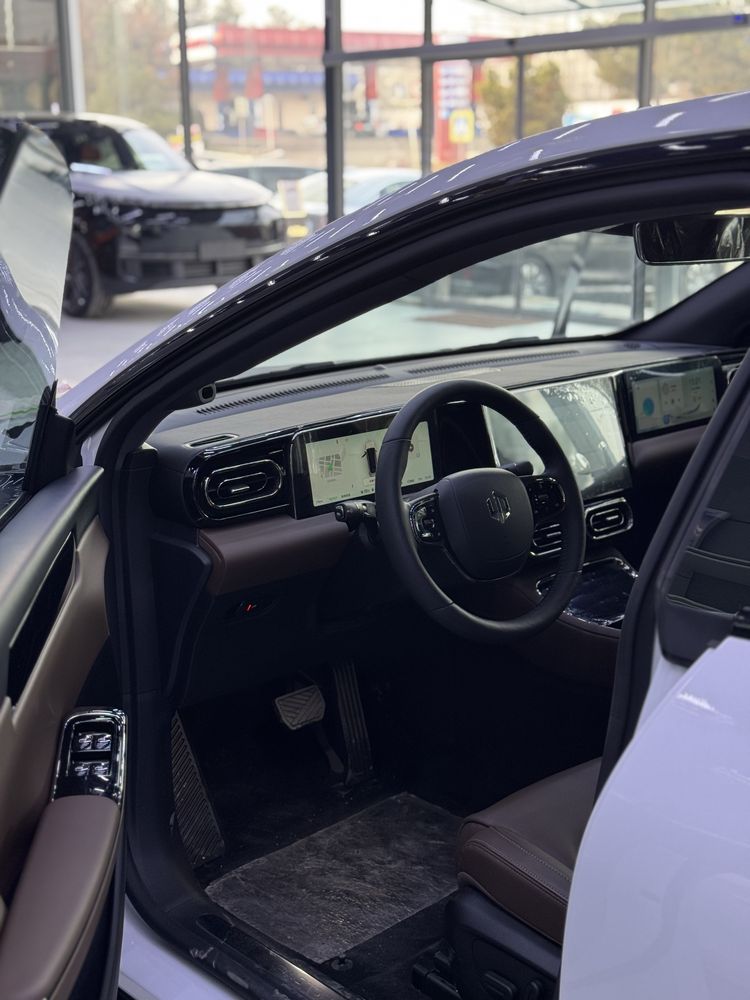 Продается Leap motor С01 гибрид