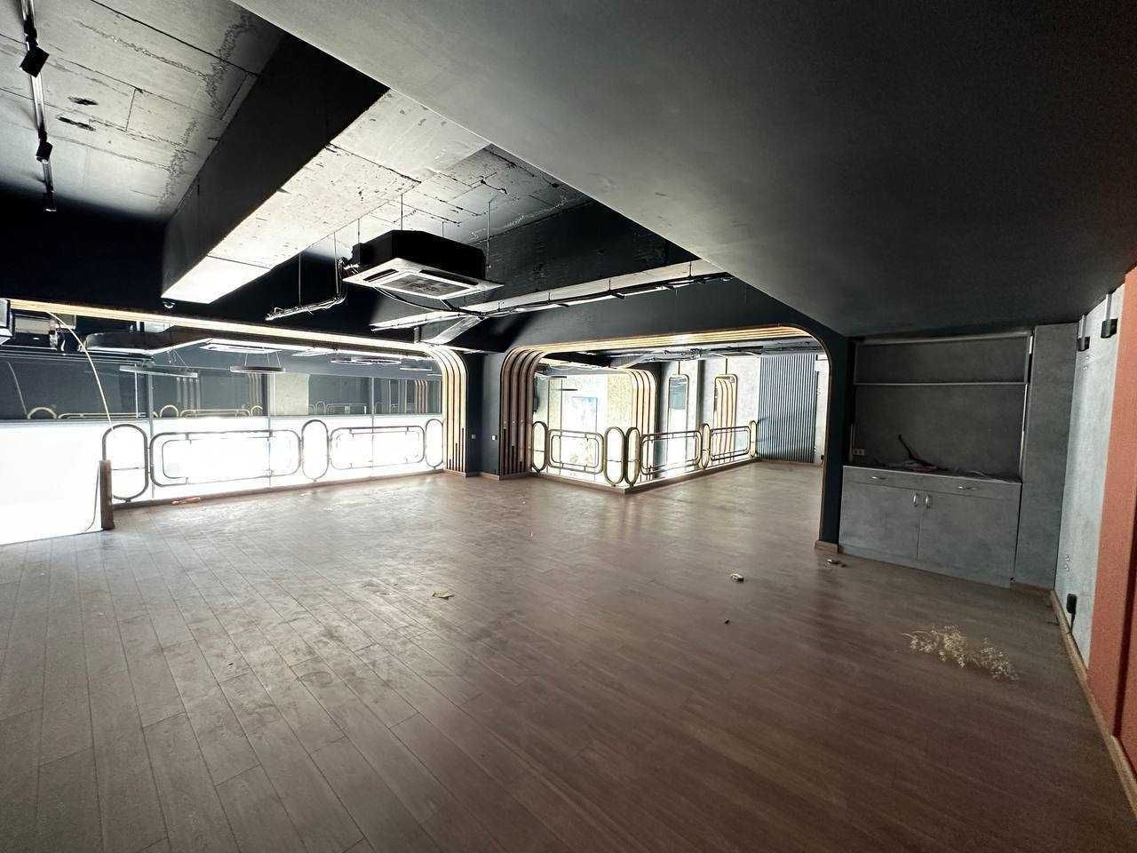Кафе ресторан ЖК Акай Сити 1-2 этаж 250 м² без ремонта вдоль дороги