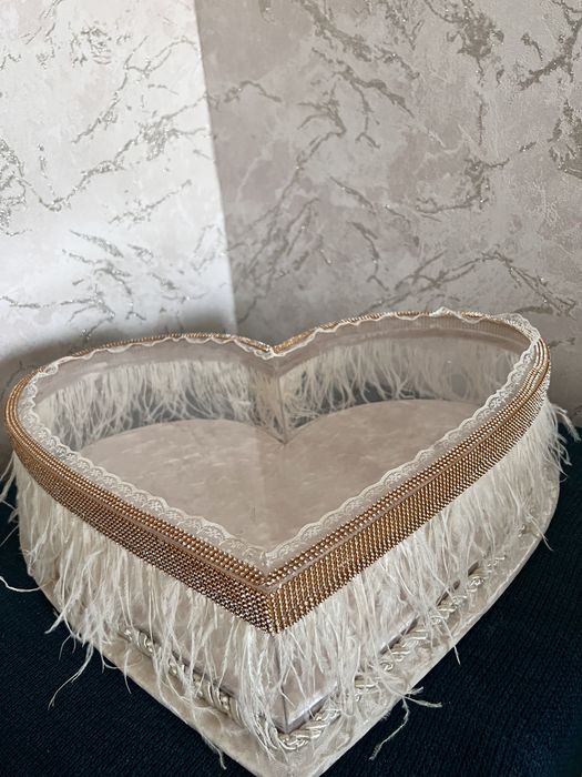 Продам коробку для хончи