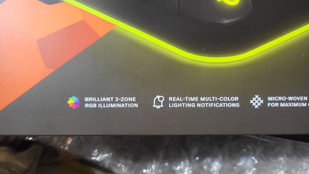 Steelseries QCK Prism RGB подложка за мишка чисто нова 2бр