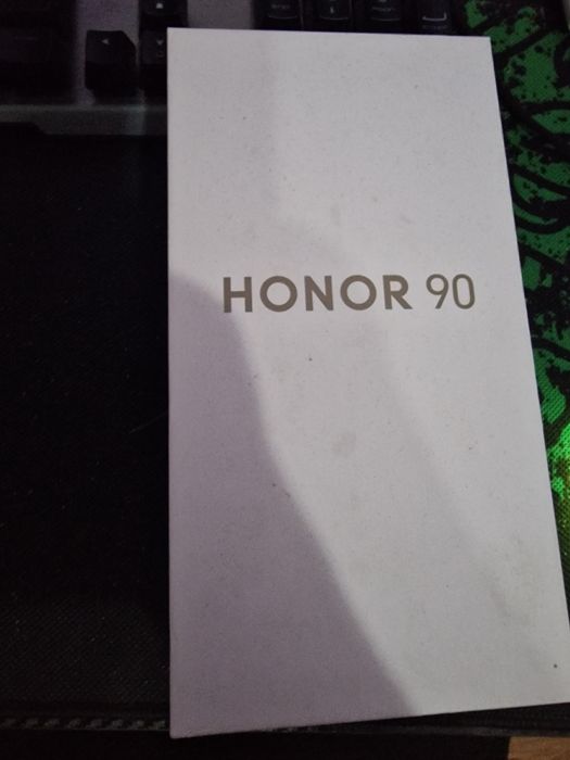 Новый Honor 90 продам