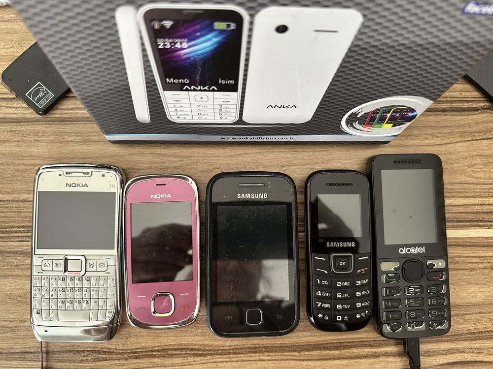 Samsung S4mini телефон