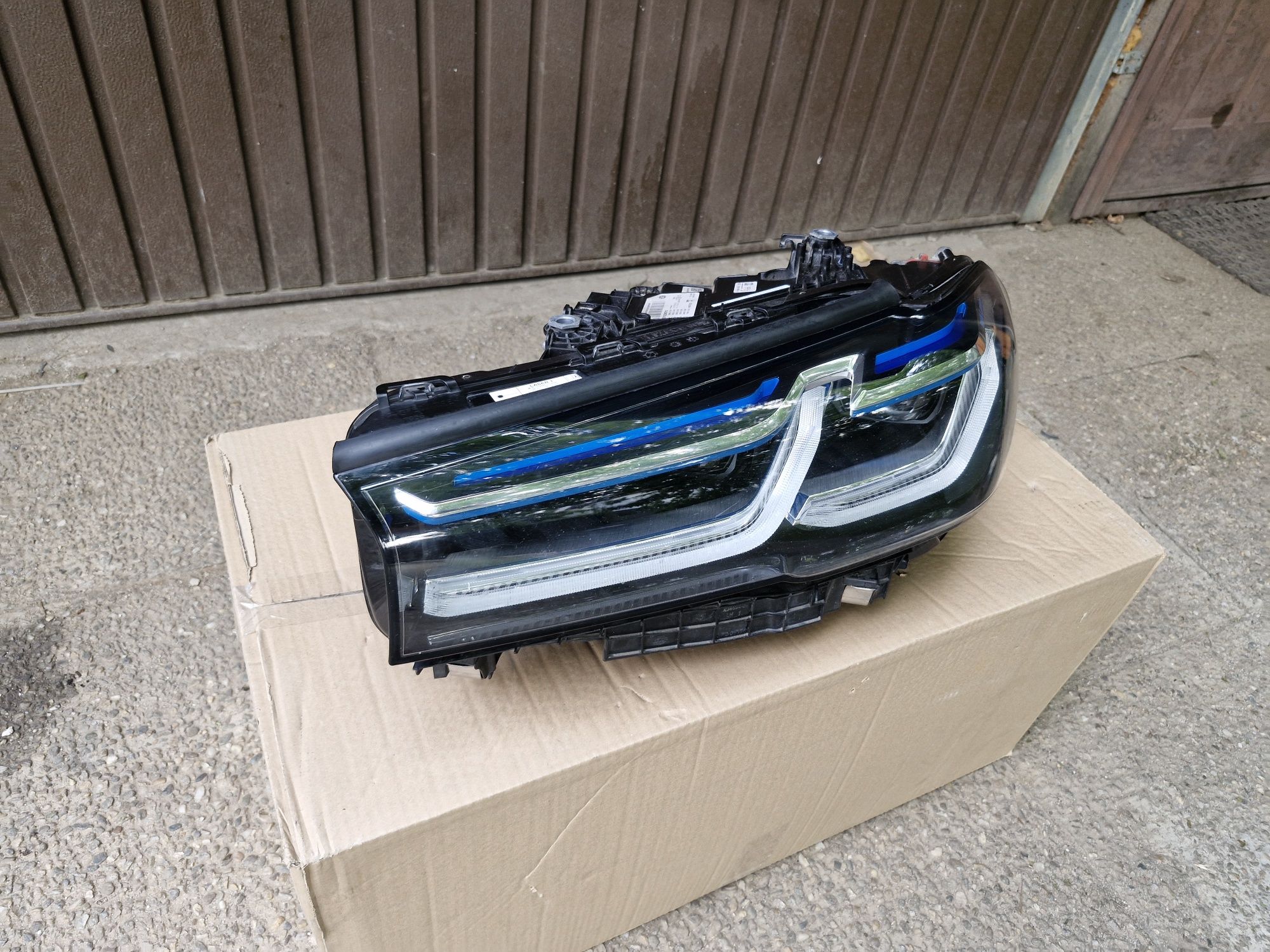 Far stânga bmw seria 5 g30 g31 laser