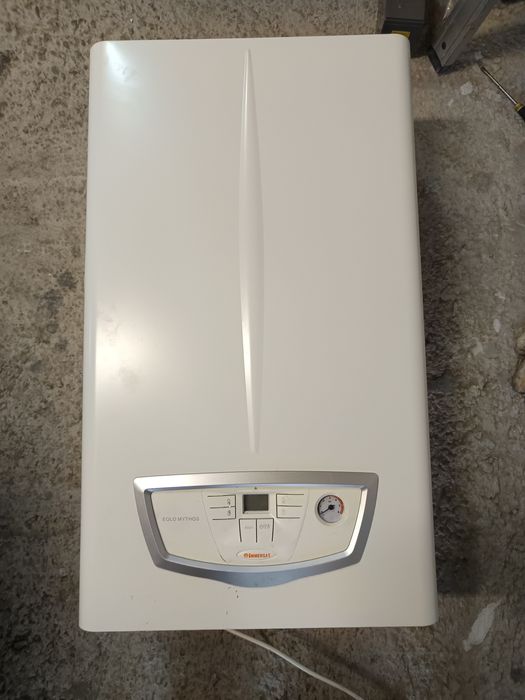 Vând centrala immergaz