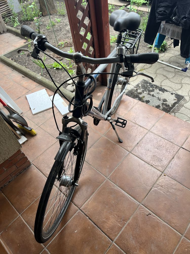 Bicicleta barbati cu schimbator in butuc 7 viteze. Stare foarte buna.