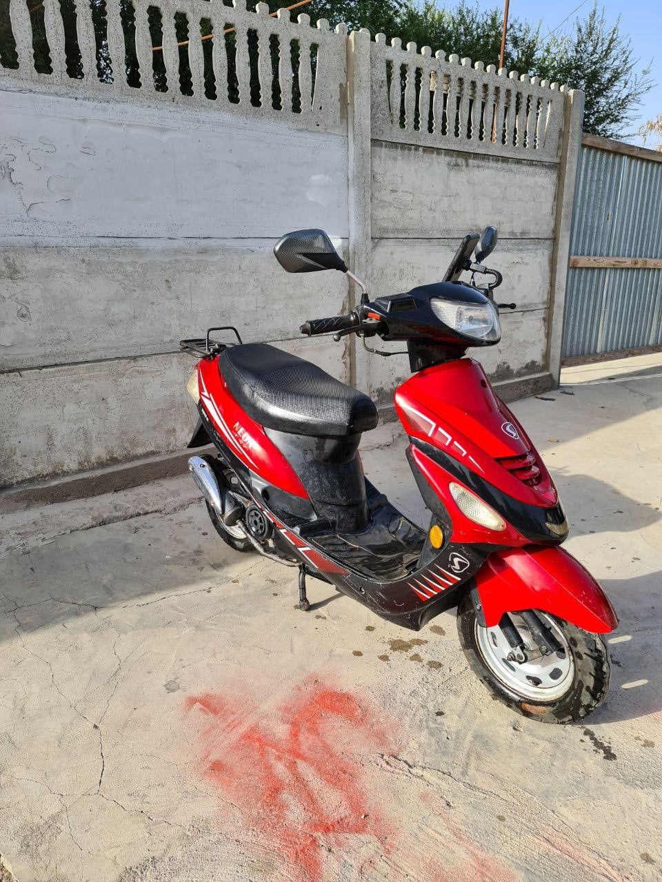 Продам мопед Neon 50
