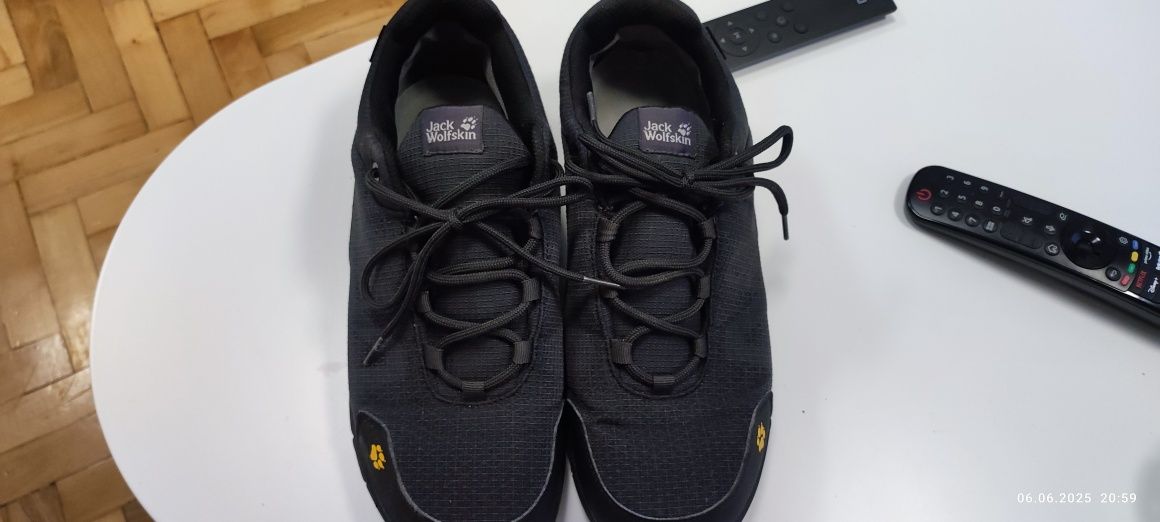 Jack wolfskin маратонки