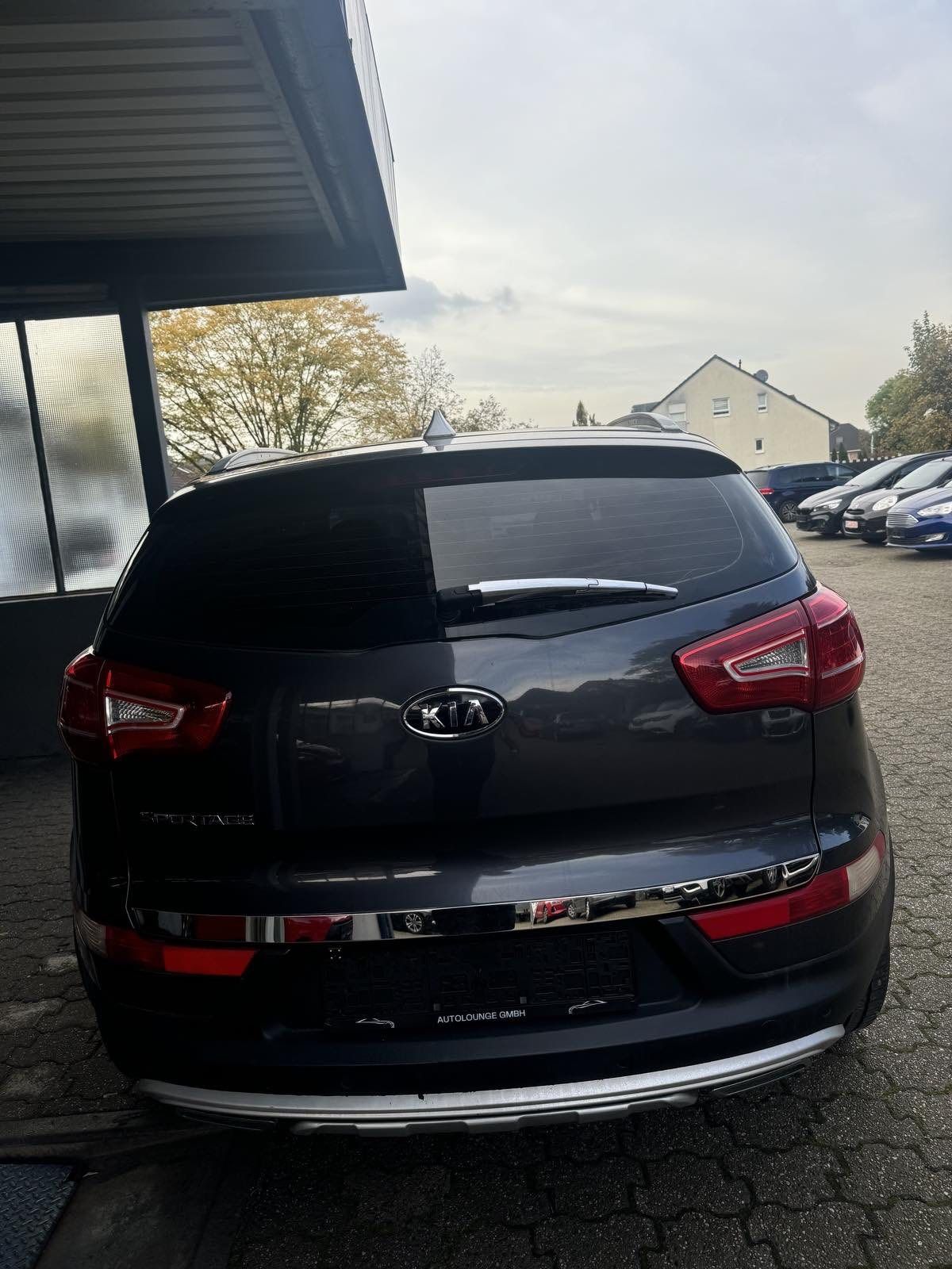 Kia sportage 2.0 avt.pano.led,kam,awd