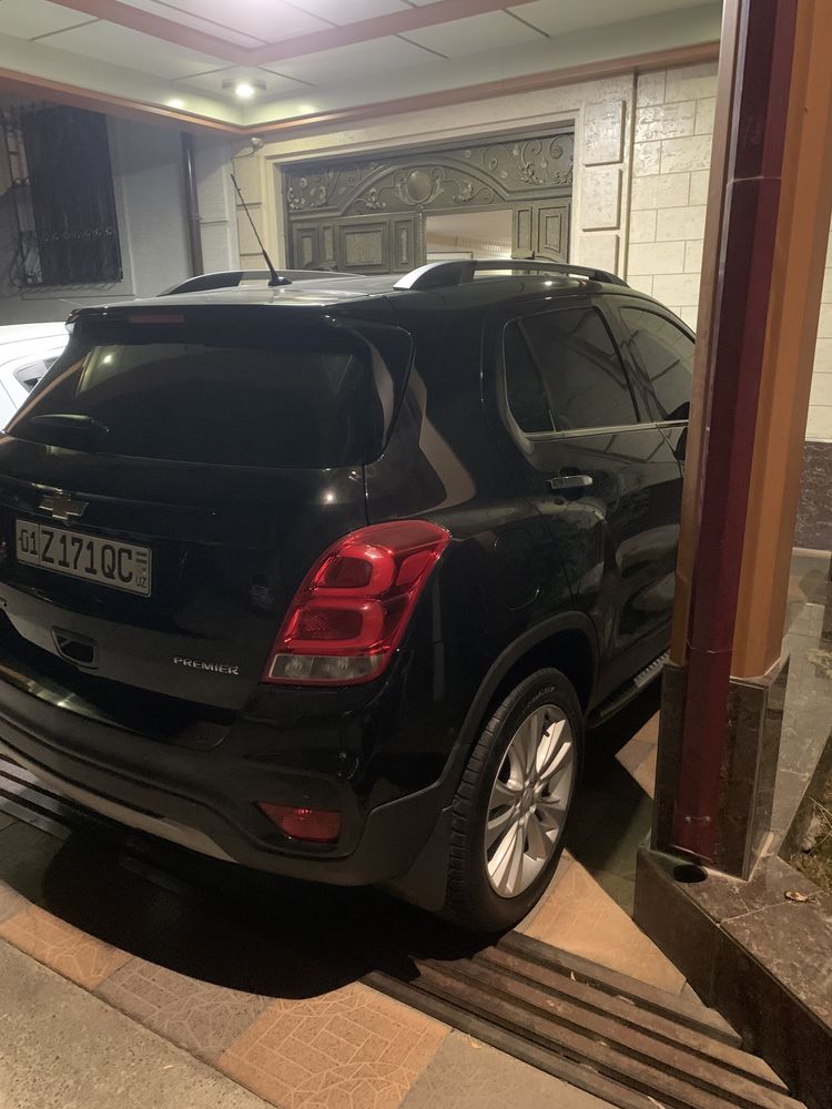 Trecker primier qora gazi bor Arendaga beriladi