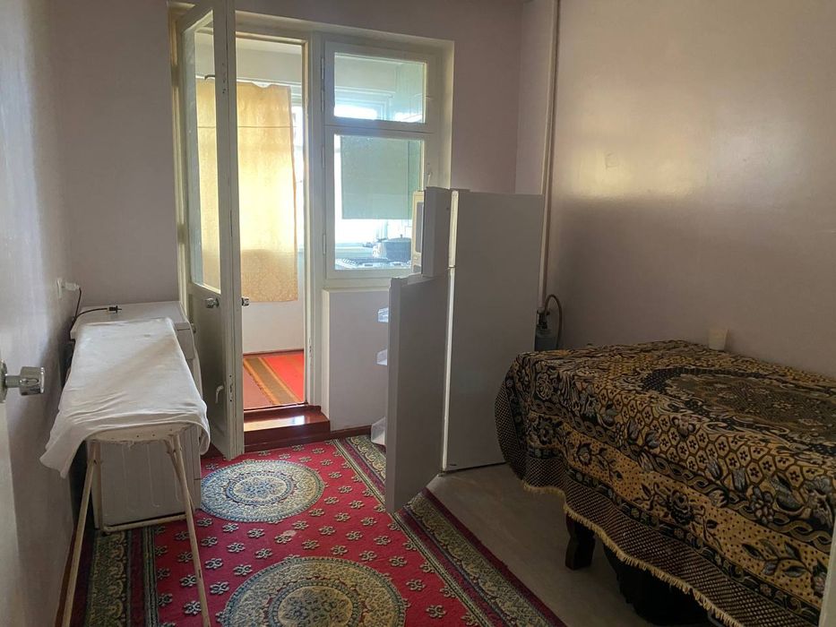 Сдается трёхкомнатная квартира
Возле университета КИУФ на 4 этаже. В к