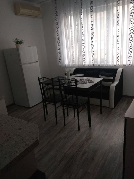 Дава се под наем Двустаен апартамент в Варна, ХЕИ - 60 кв.м за 350 € - Снимка #2